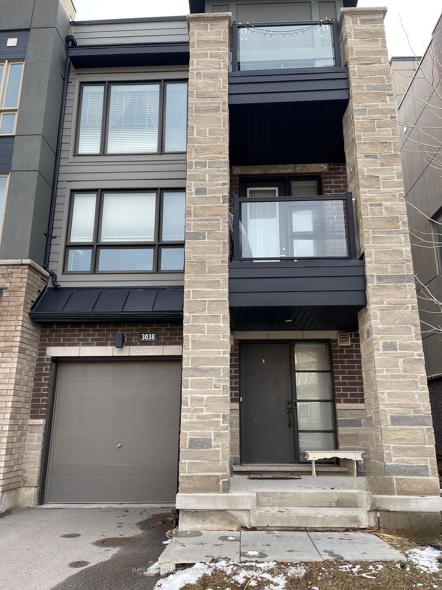 Property Photo:  3038 Postridge Drive  ON L6L 0R9 