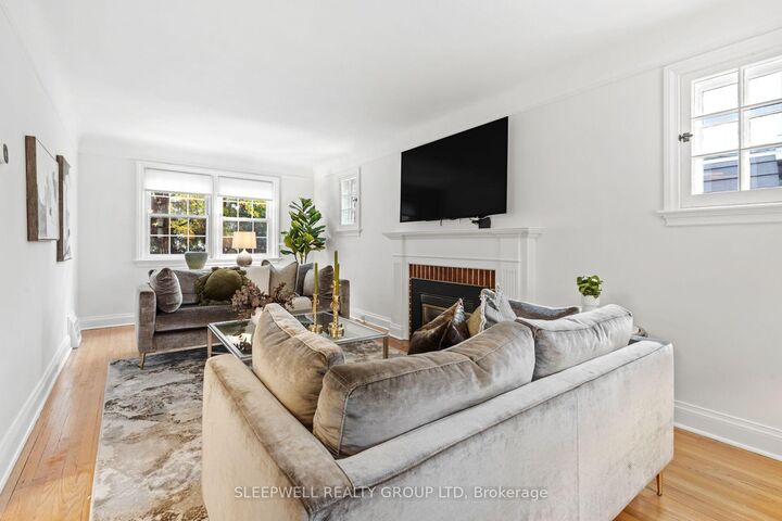 Property Photo:  568 Golden Avenue  ON K2A 2E9 