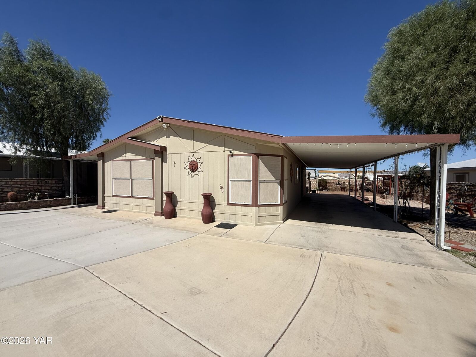 Property Photo: 13286 E 54th Street AZ 85367