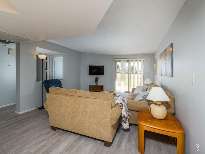 Property Photo:  10642 Camino Del Sol #5  AZ 85367 