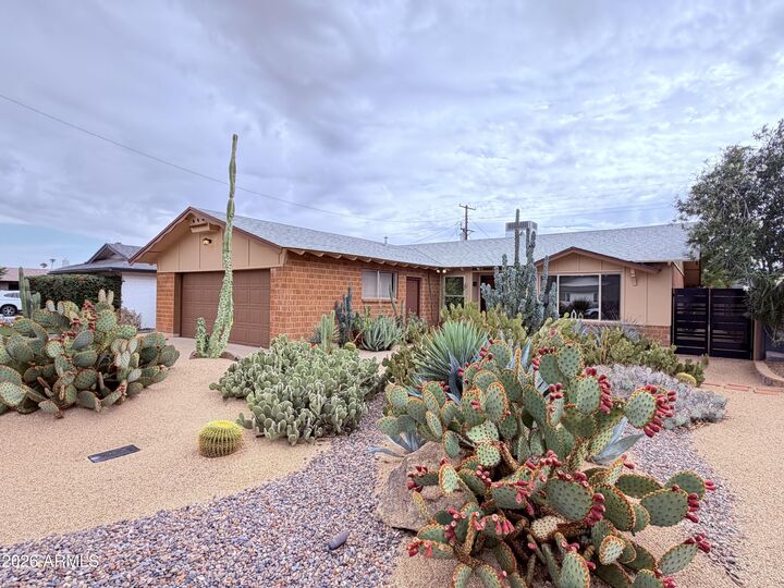 Property Photo:  8413 E Bonnie Rose Avenue  AZ 85250 
