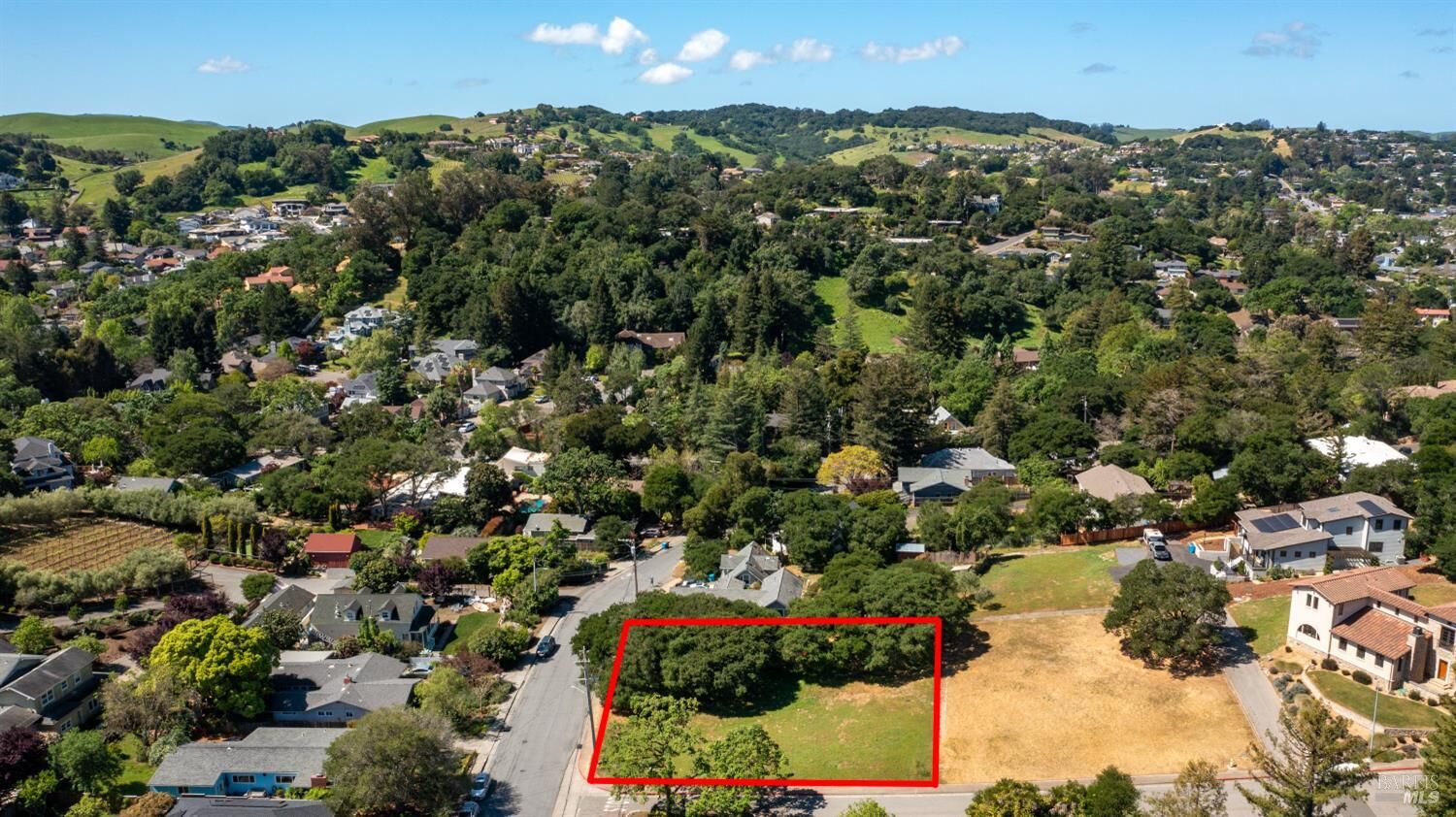 Property Photo:  156 Grant Court  CA 94952 