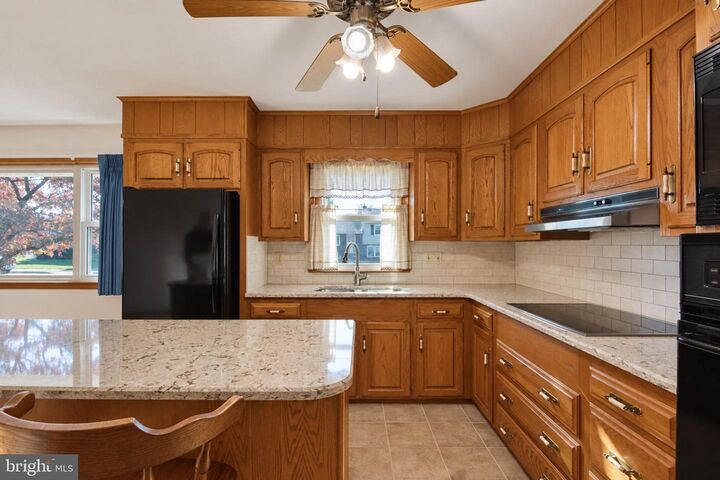 Property Photo: 425 W Vine Street PA 19522