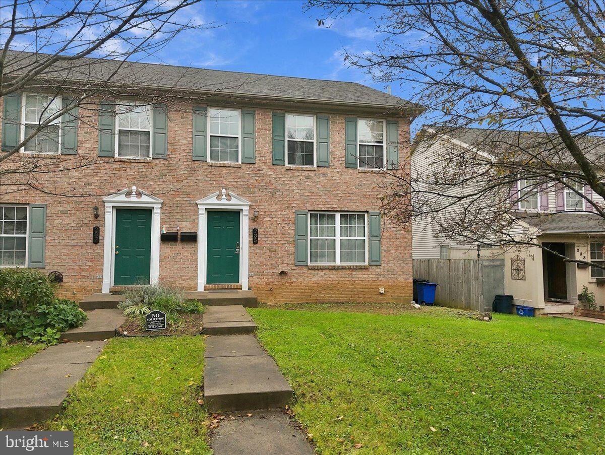 Property Photo:  235 Furnace Street  PA 18049 