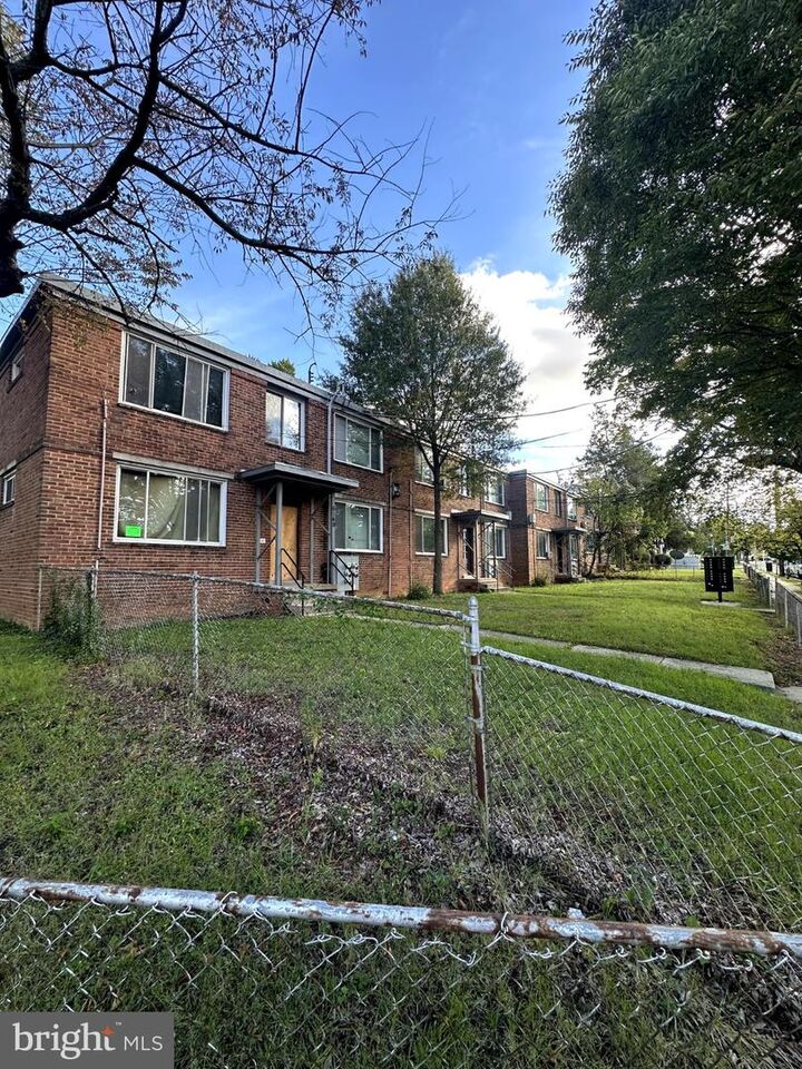 Property Photo:  6149 Kansas Avenue NE  DC 20011 