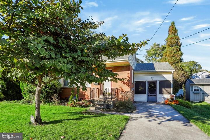 Property Photo:  1476 Brandt Avenue  PA 17070 