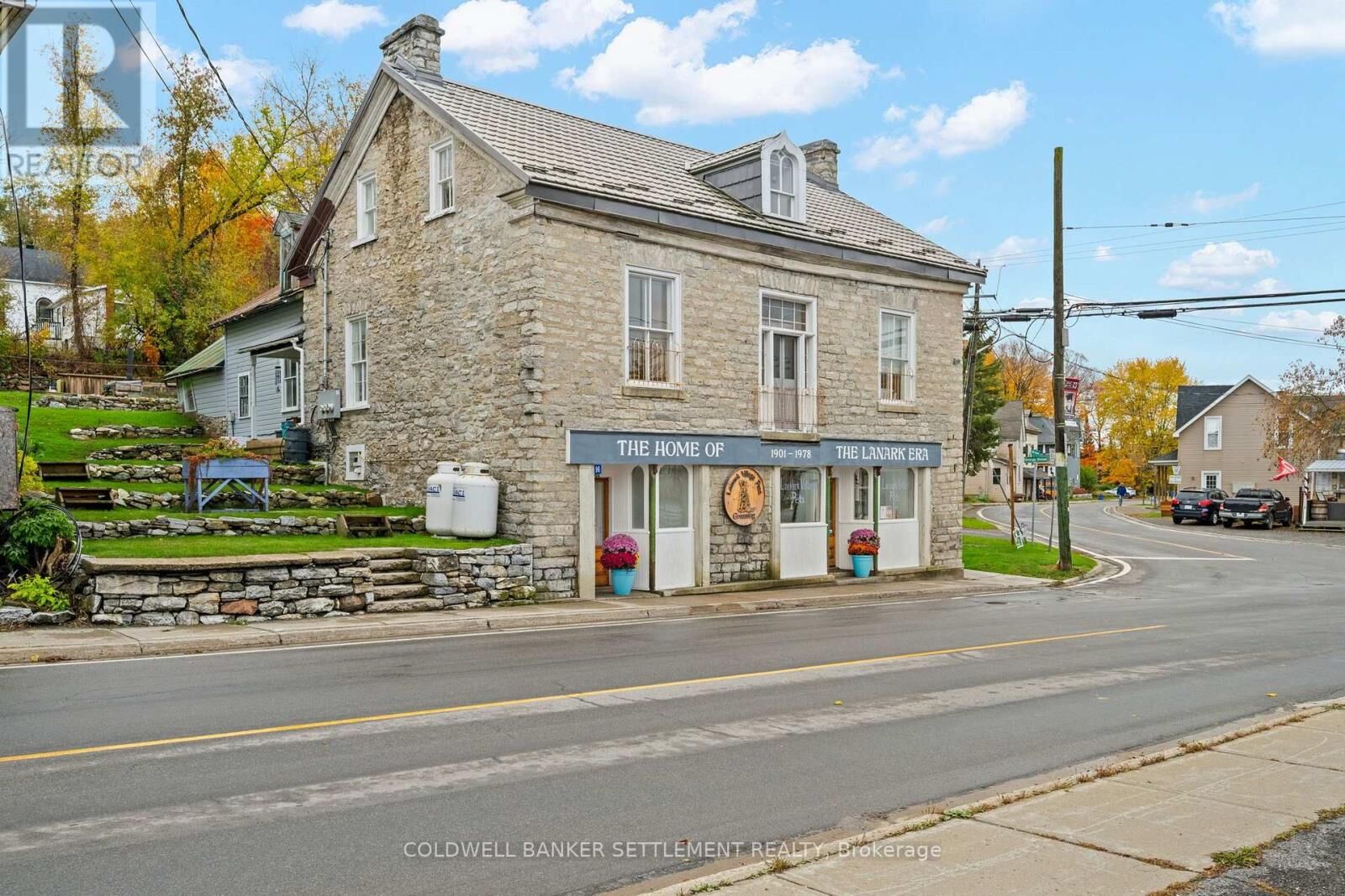 Property Photo: 96 South Street South ON K7H 0A2