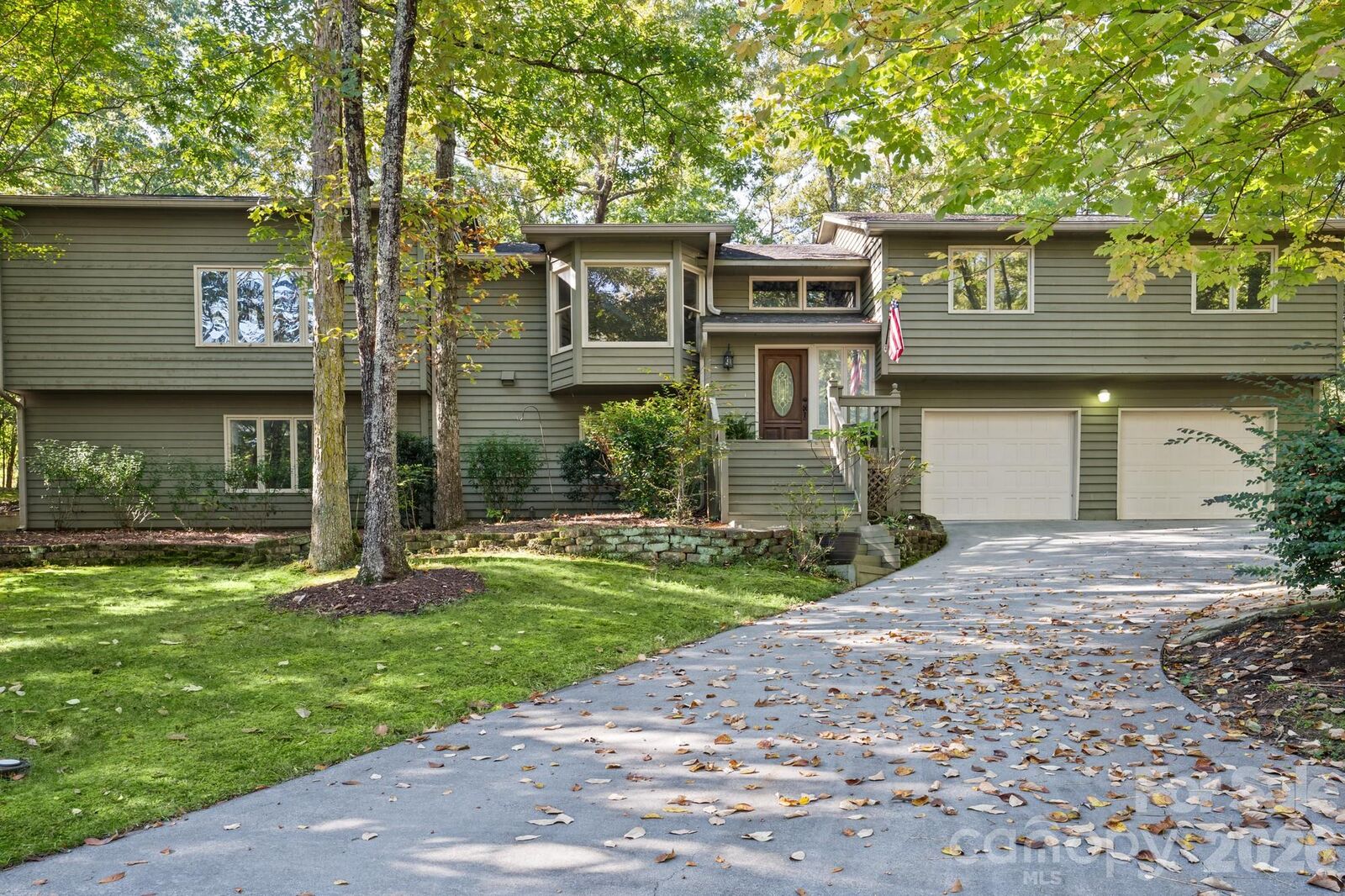 Property Photo:  16 Woodvine Lane  SC 29710 