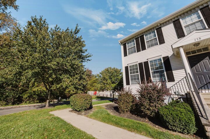 Property Photo:  142 Green Mill  OH 43004 