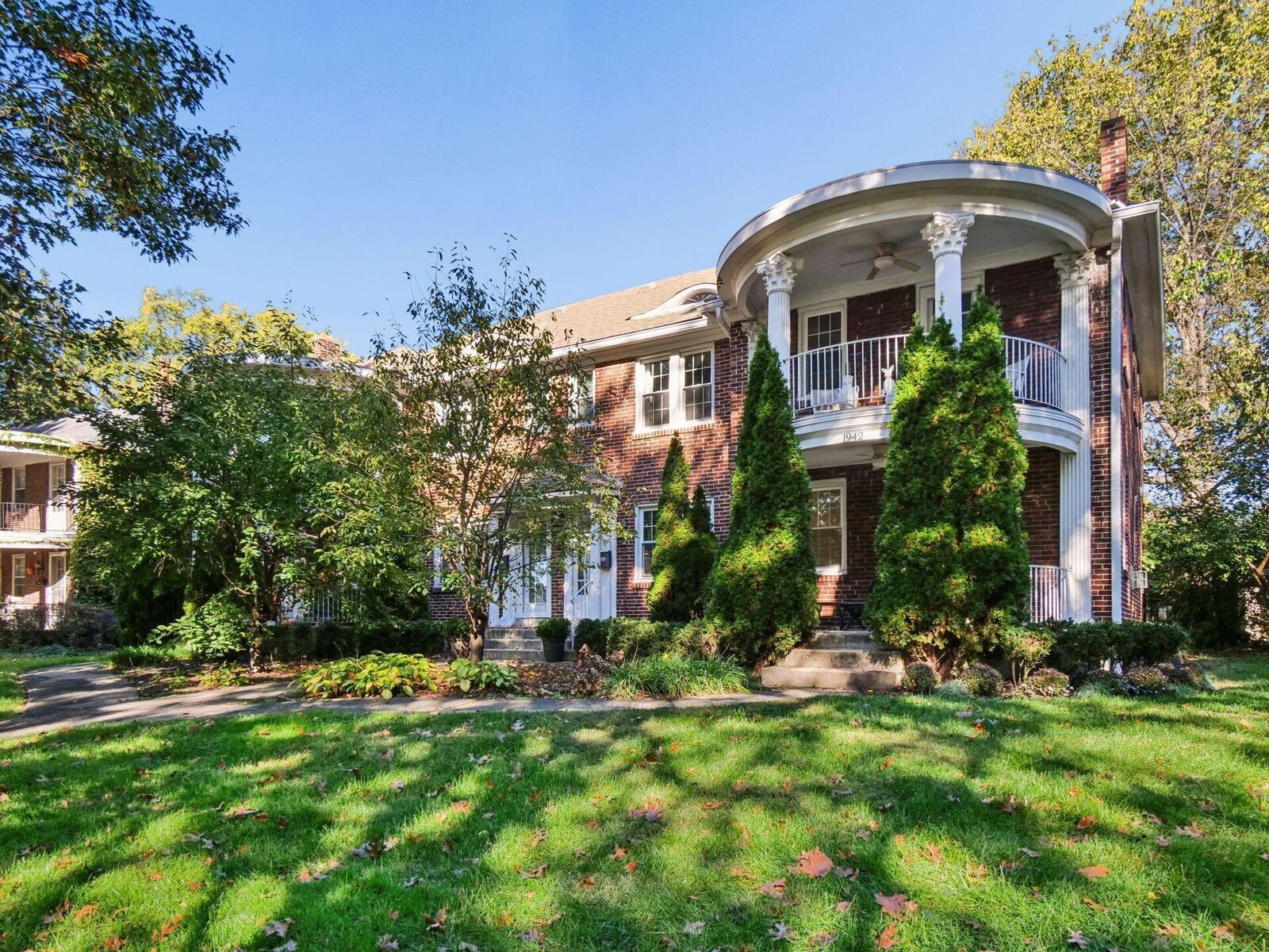 Property Photo: 1942 Guilford Road OH 43221