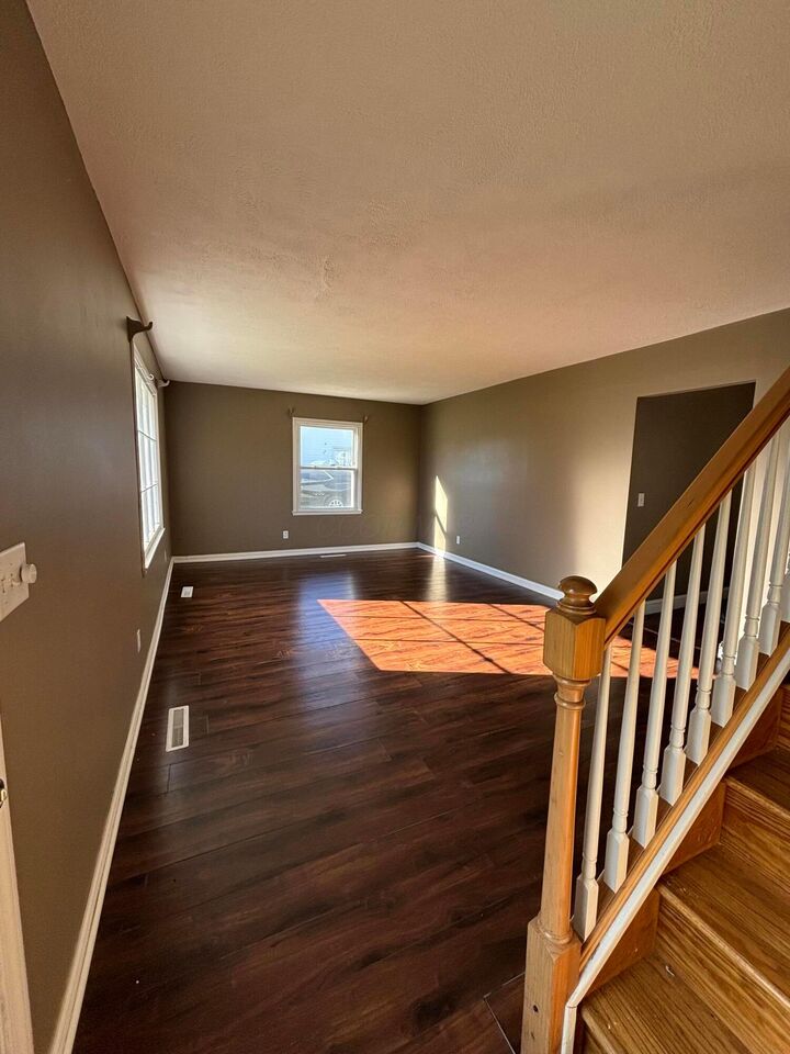 Property Photo: 241 Topsfield Road OH 43228