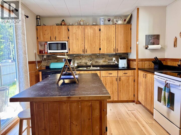 Property Photo:  75 Finch Street  BC V8C 1T1 