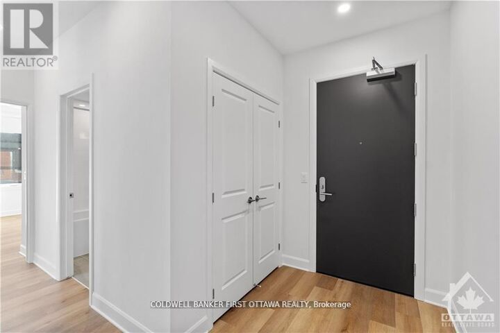 Photo de la propriété: 520 Pimiwidon Street 104 ON K1K 5B4