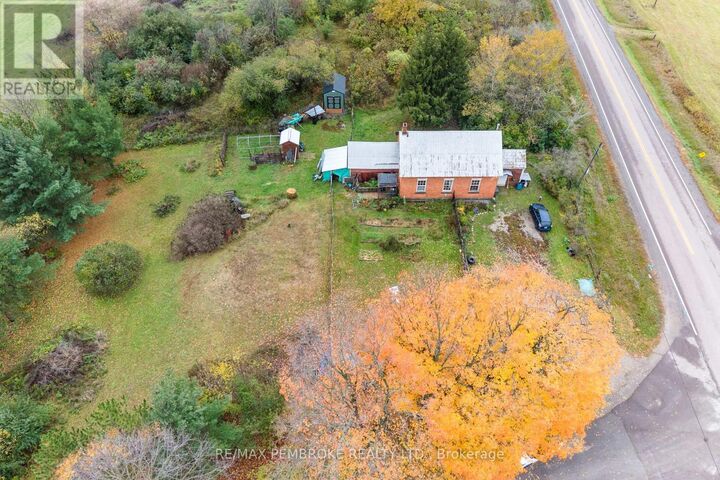 Property Photo:  1279 Foy Road  ON K7V 3Z5 