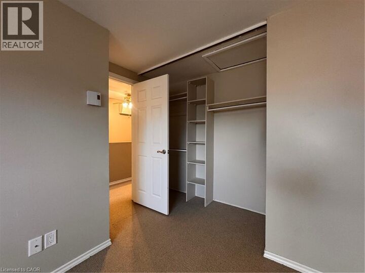 Property Photo:  729 Parkview Crescent  ON N3H 5H1 