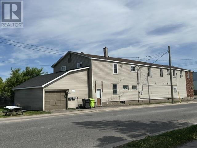 Property Photo:  254 Wallace Ter  ON P6C 1K7 