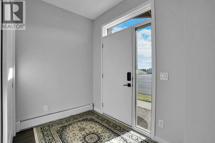 Property Photo:  8354 9 Avenue Southwest  AB T3H 0Y4 
