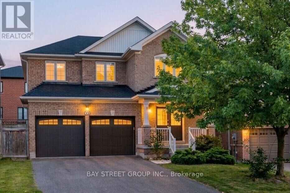 Property Photo:  37 Mynden Way  ON L3X 3A7 