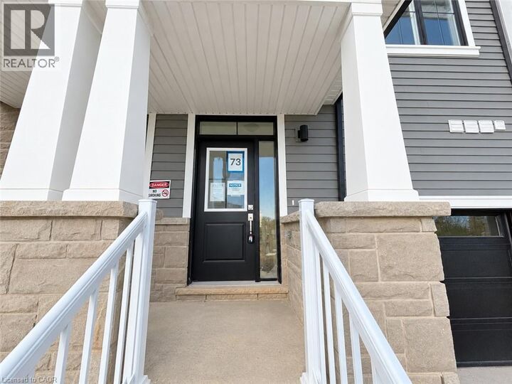 Property Photo: 8 Elite Crescent ON N3W 0L1