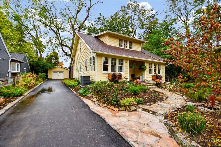 Property Photo:  32 W Peach Orchard Road  OH 45419 