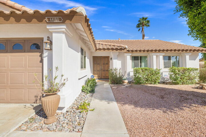 Property Photo:  44180 Mariposa Court  CA 92253 