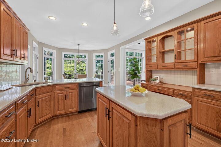 Property Photo: 6931 Windham Pkwy KY 40059