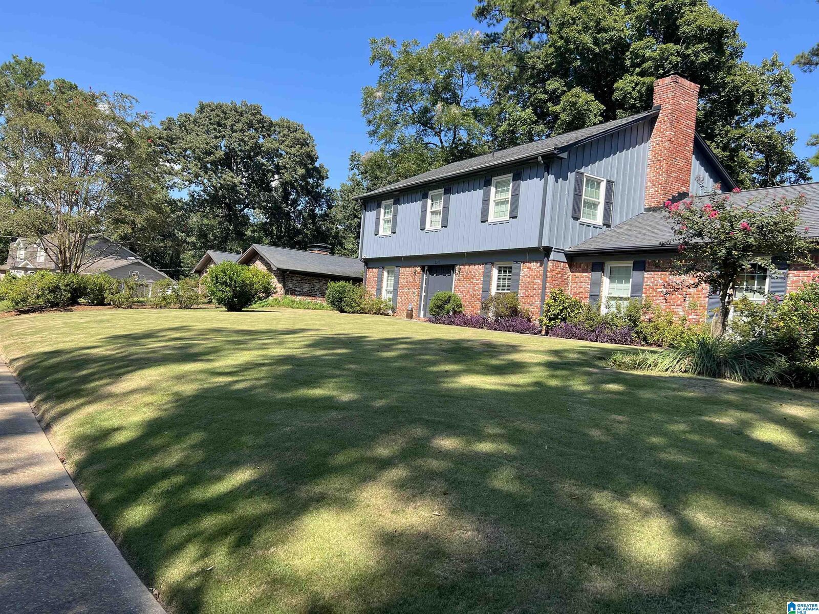 Property Photo: 2375 Lime Rock Road AL 35216
