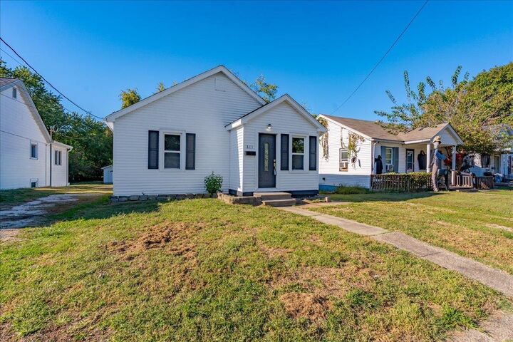 Property Photo:  811 Pond Street  KY 42420 