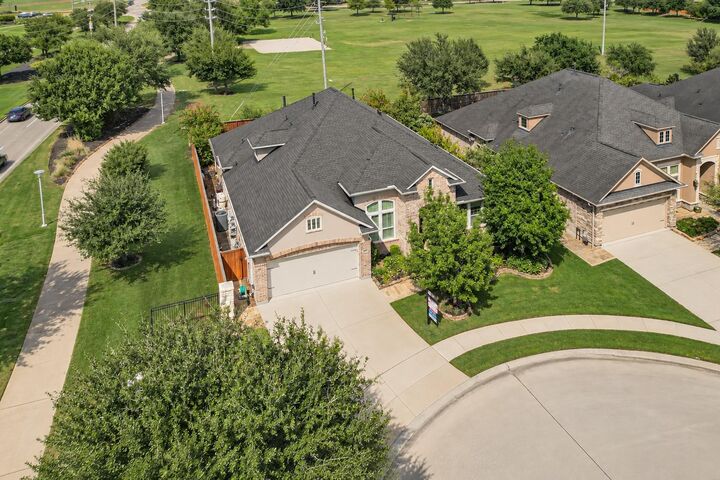 Property Photo: 19310 Val Verde Springs Court TX 77433