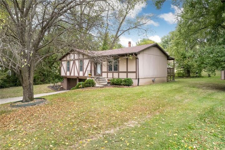 Property Photo:  2615 Karnes Road  MO 64505 