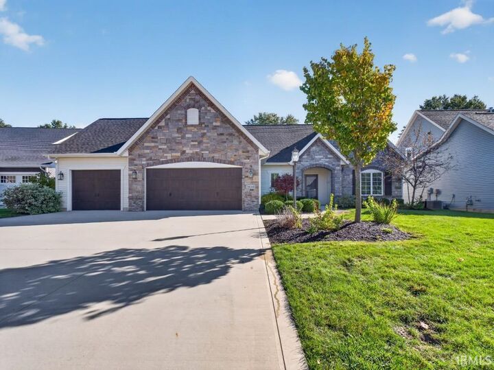 Property Photo:  10364 Cottage Park Cove  IN 46835 