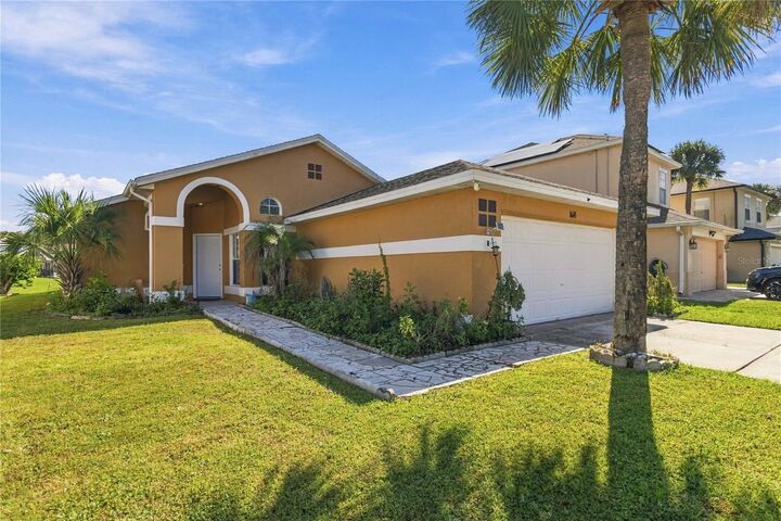 Property Photo:  1611 Bridgeview Circle  FL 32824 