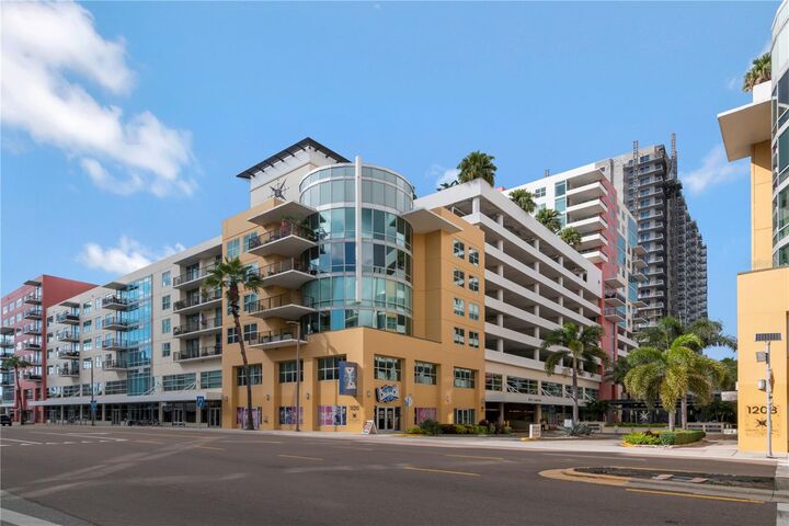Property Photo: 1120 E Kennedy Boulevard 419 FL 33602