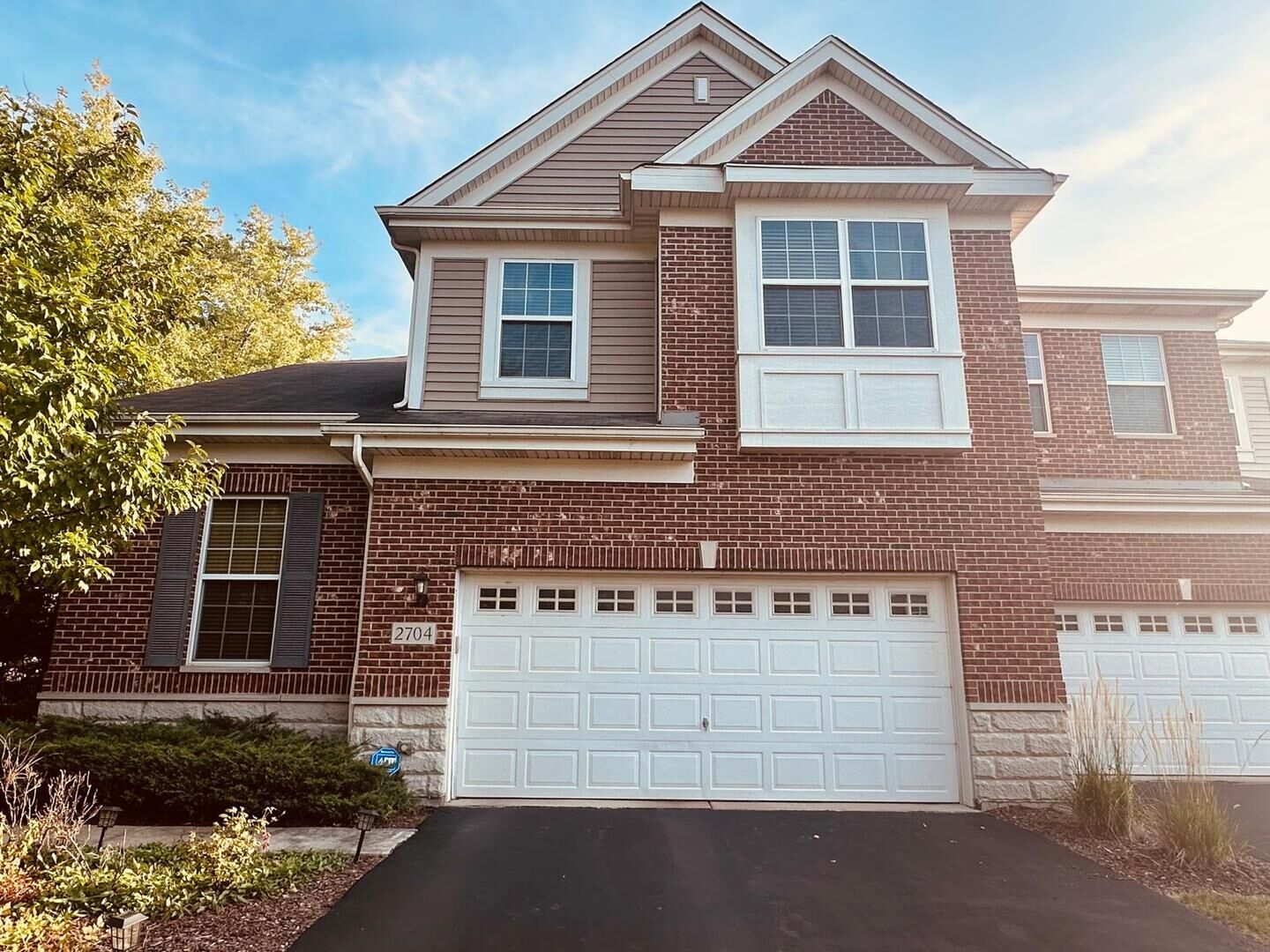Property Photo: 2704 Blakely Lane IL 60540