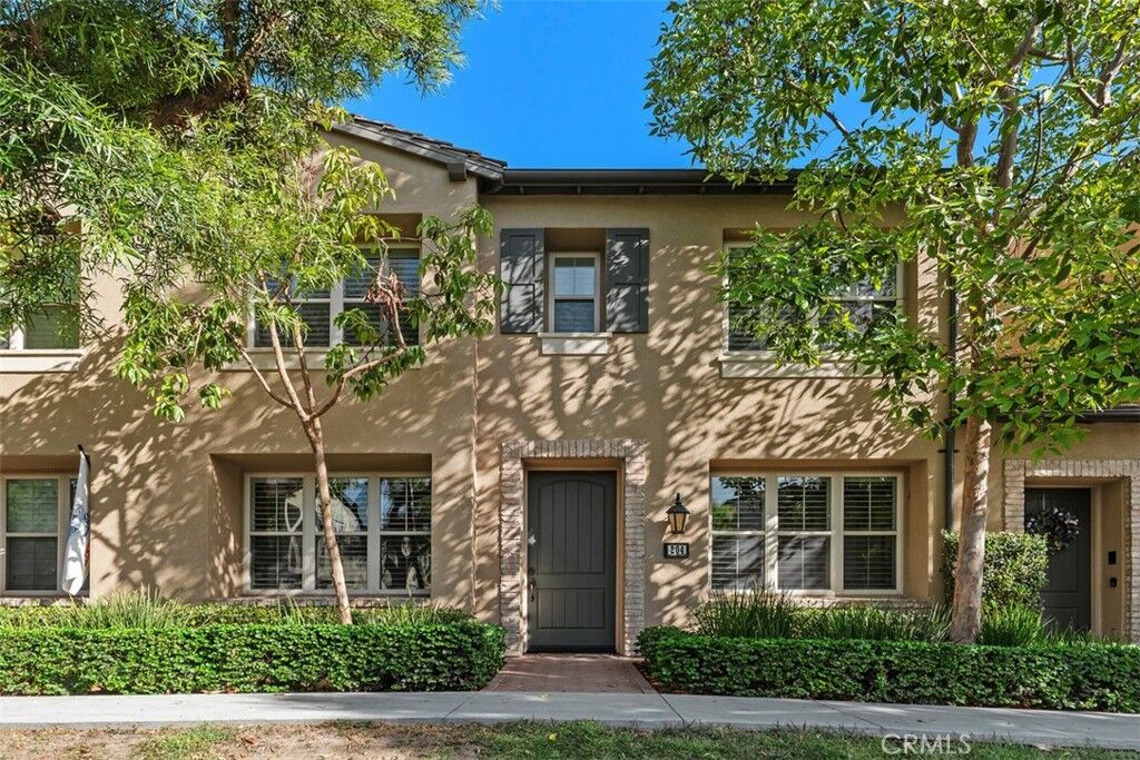 Property Photo:  204 Overbrook  CA 92620 