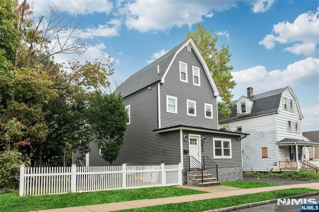 Property Photo:  82 Watchung Avenue  NJ 07052 