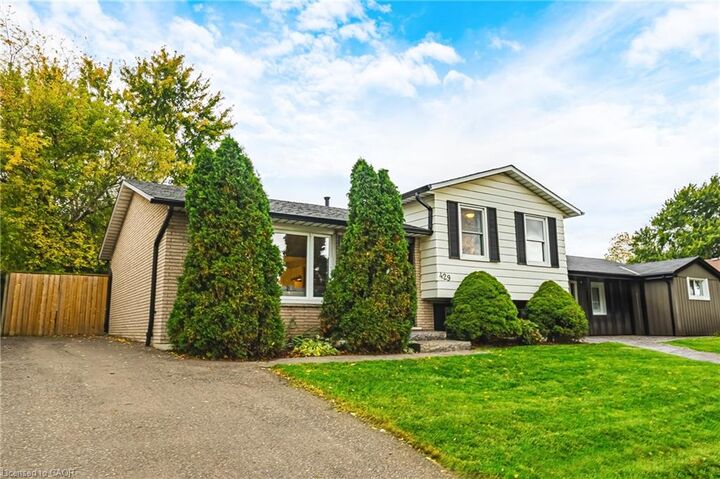 Property Photo:  429 Limeridge Road W  ON L9C 2V6 