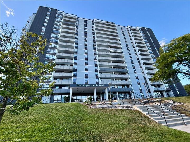 Property Photo:  2055 Upper Middle Road 302  ON L7P 3P4 