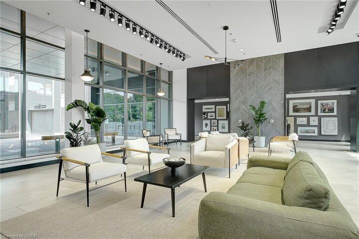Property Photo:  15 Glebe Street 1310  ON N1S 0C3 