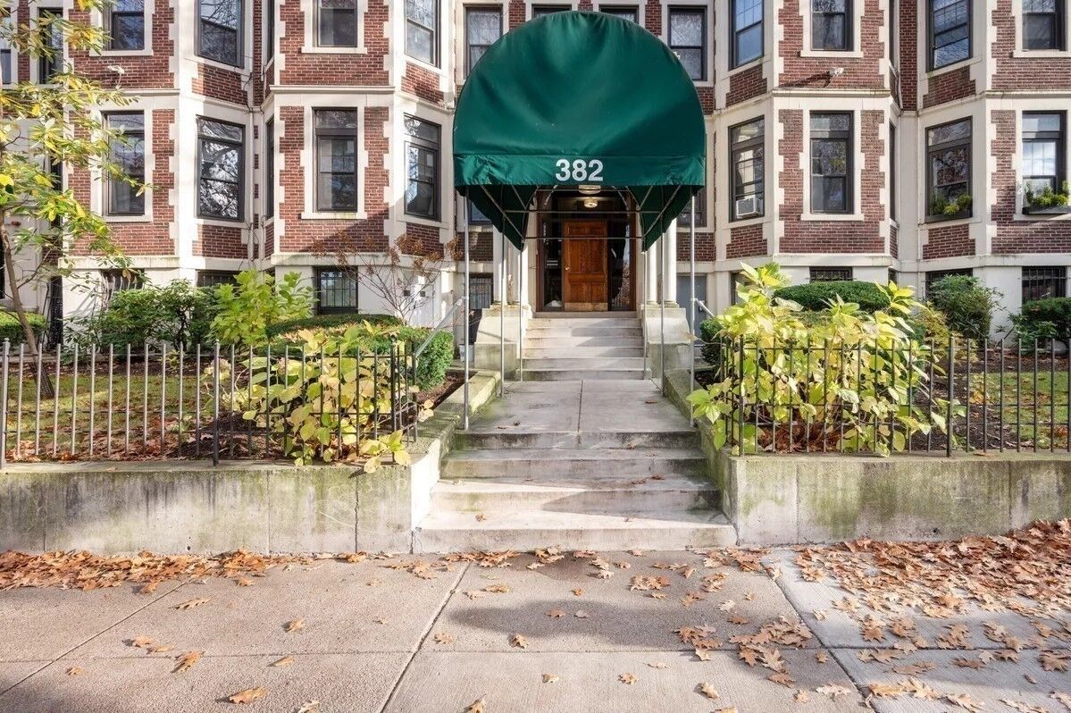 Property Photo: 382 Riverway 2 MA 02115