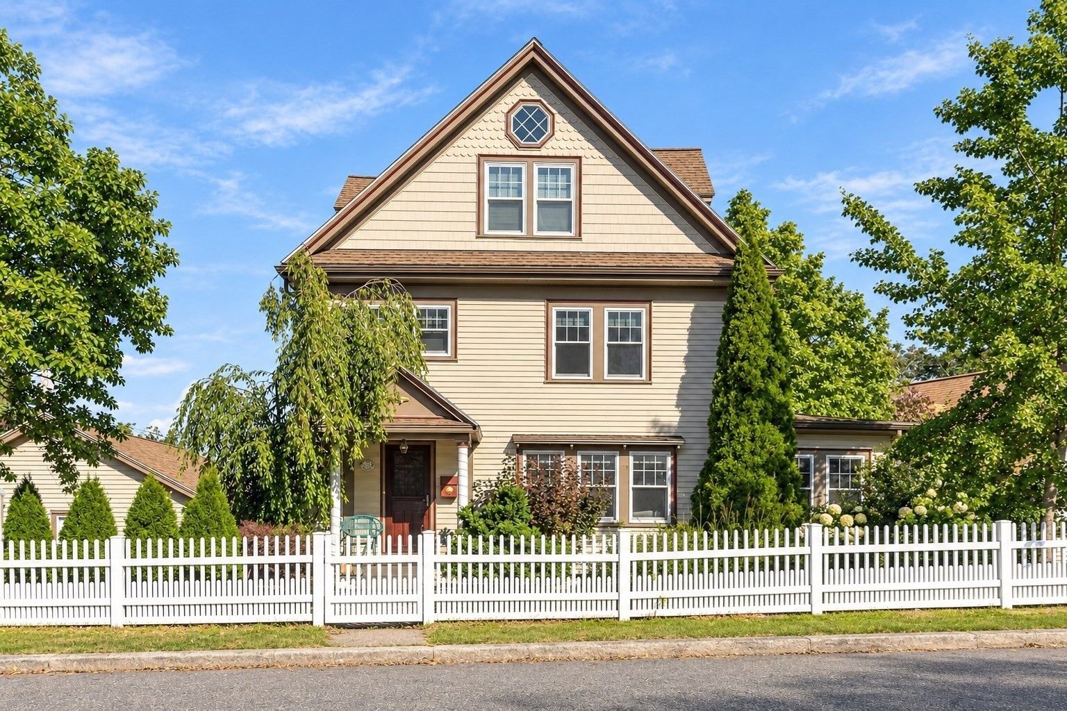 Property Photo:  25 Green Street  MA 01945 
