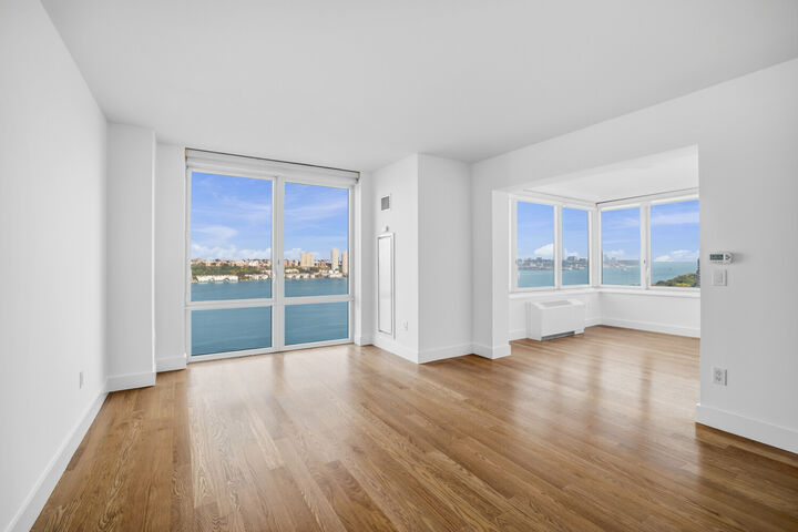 Property Photo:  80 Riverside Boulevard 21C  NY 10069 