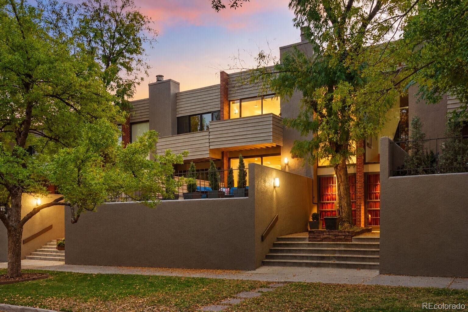 Property Photo:  483 Columbine Street  CO 80206 