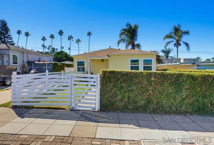 Property Photo: 4543 Voltaire St CA 92107