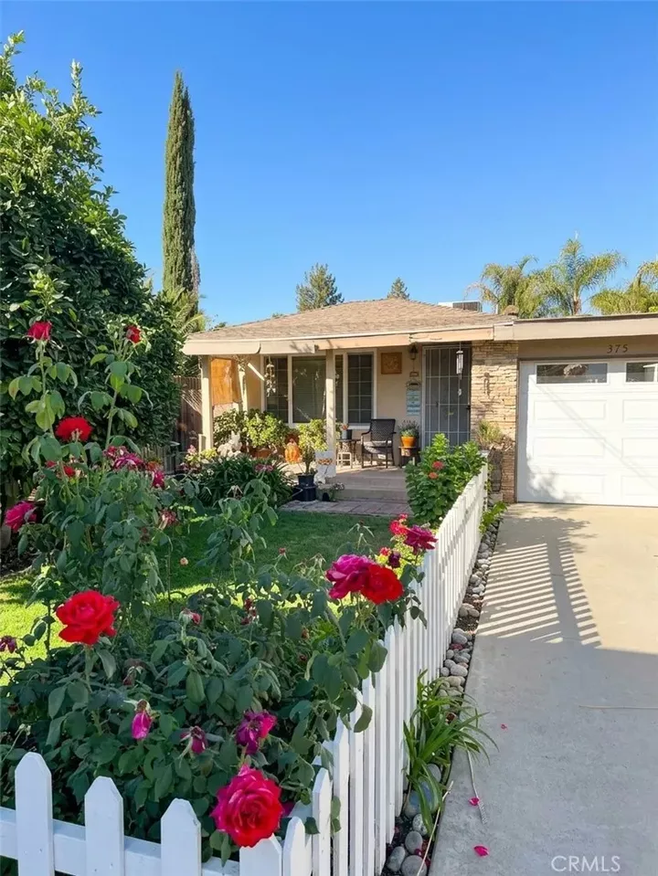Property Photo:  549 S Del Norte  CA 93630 