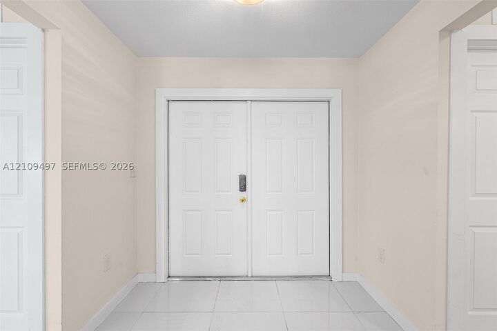 Property Photo: 829 SW 5th St FL 33030