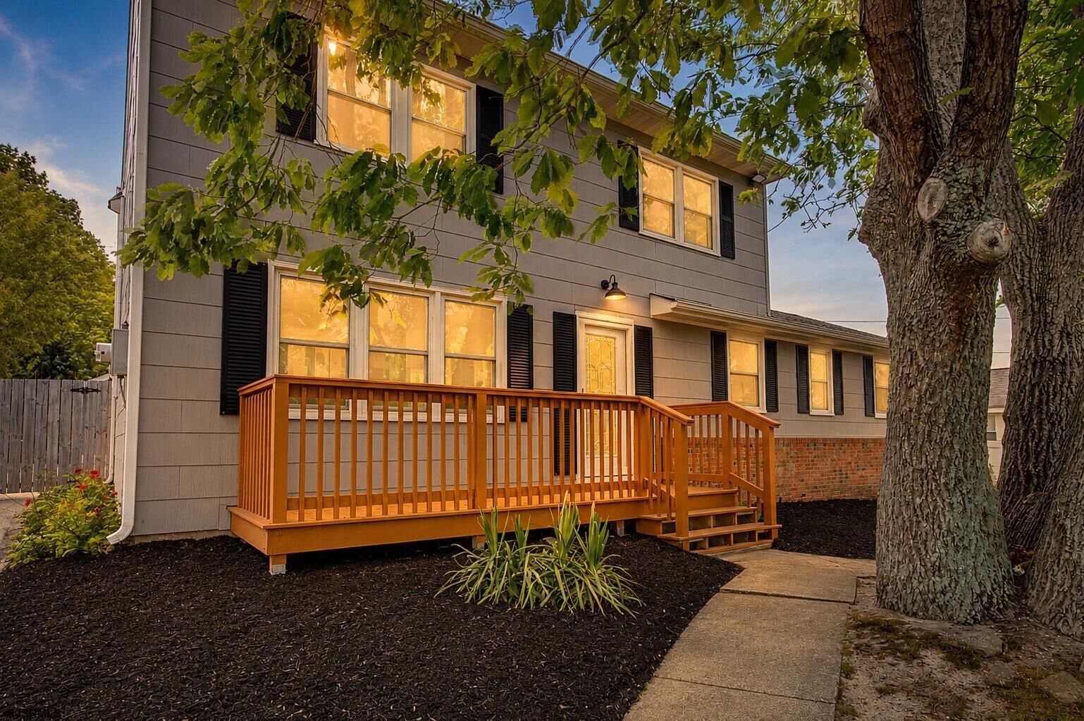 Property Photo:  918 W Connecticut Ave  NJ 08244 