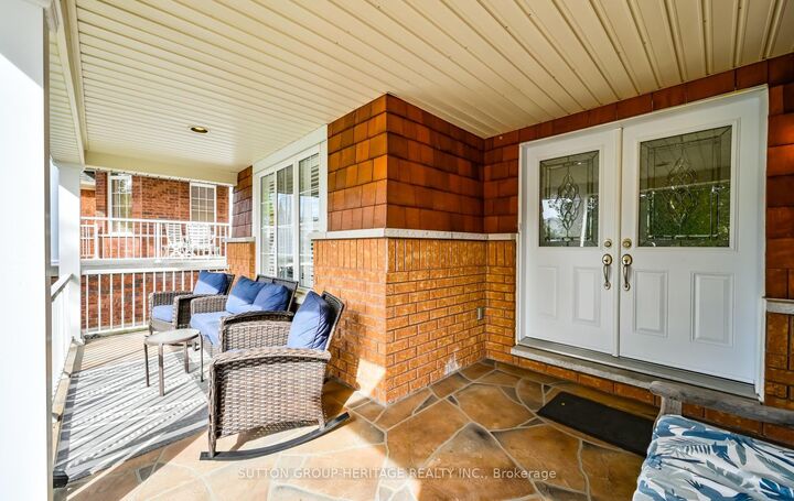 Property Photo:  35 Kimberly Drive  ON L1M 1K5 