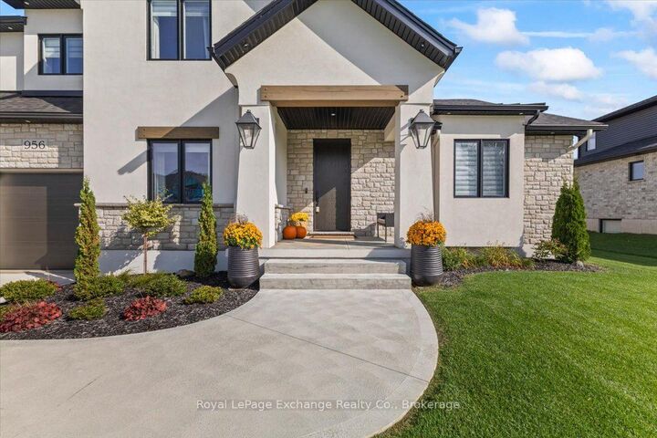 Property Photo:  956 Bogdanovic Way  ON N2Z 0H4 