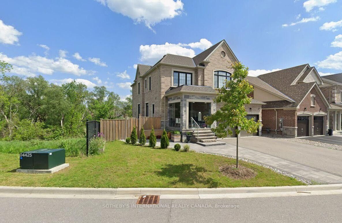 Property Photo:  60 Sharonview Crescent  ON L9N 0S5 